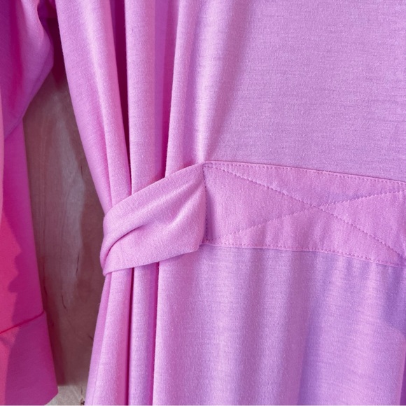 Pink Jersey Robe with Sewn Tie Waistband in Size Large - Picture 7 of 7